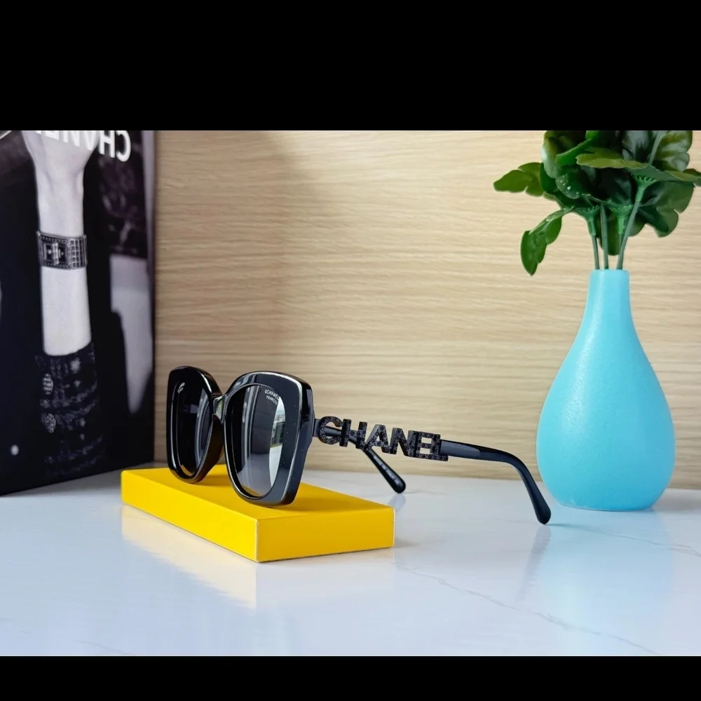 NWT AUTHENTIC Chanel Black Oversized Square Sunglasses 5422B - Picture 7 of 16